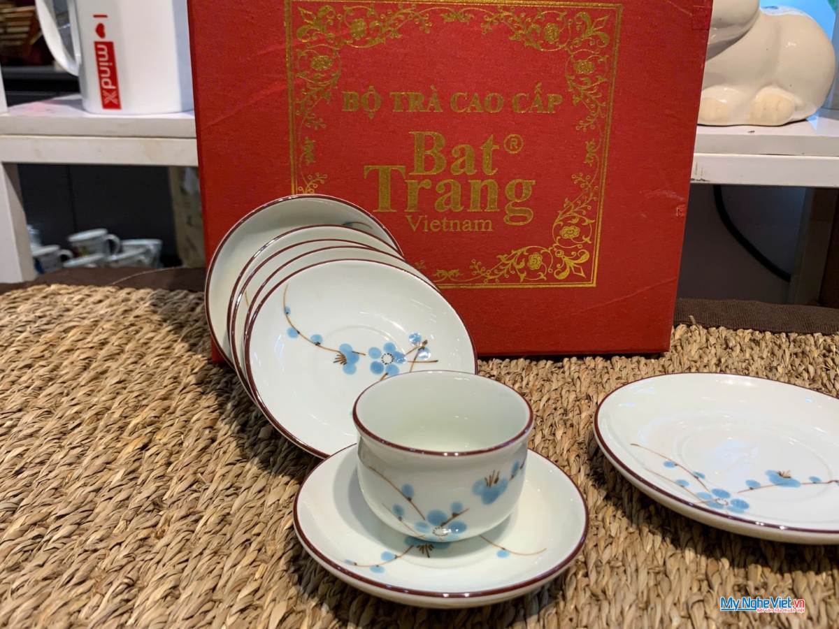 Bình trà Bát Tràng men kem vẽ đào xanh MNV-HBT1223.3