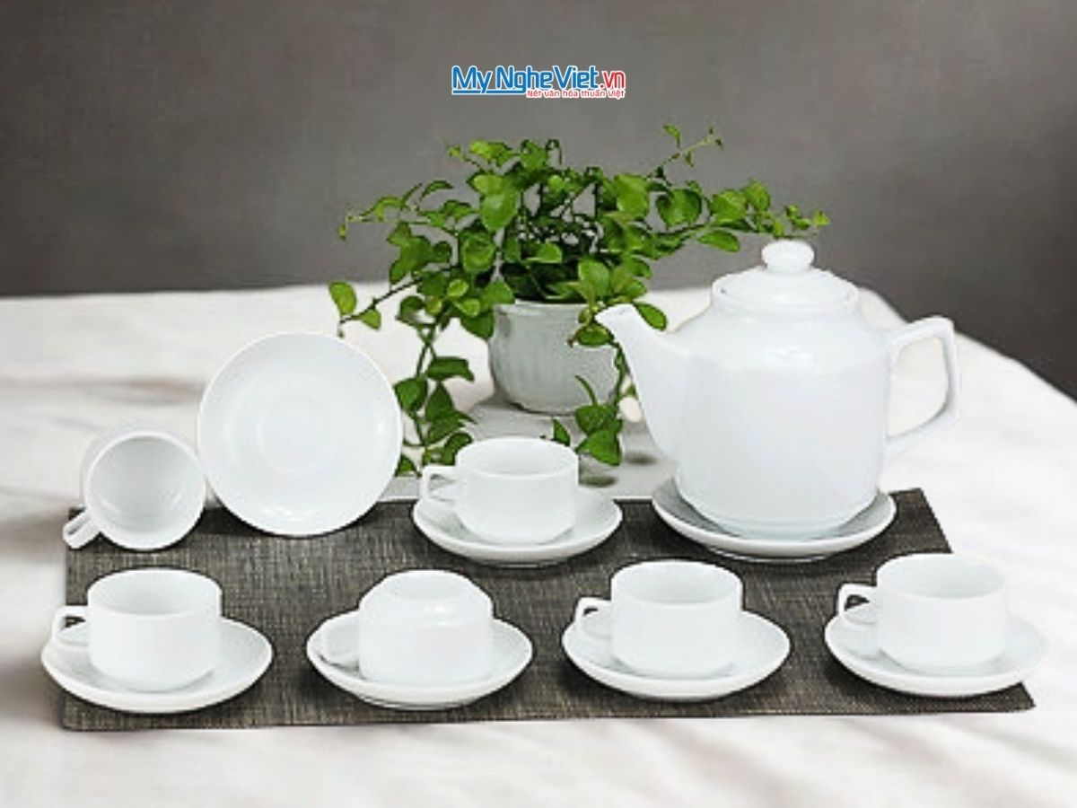 Bộ ấm chén men trắng vuông cao gốm sứ Bát Tràng 800ml
