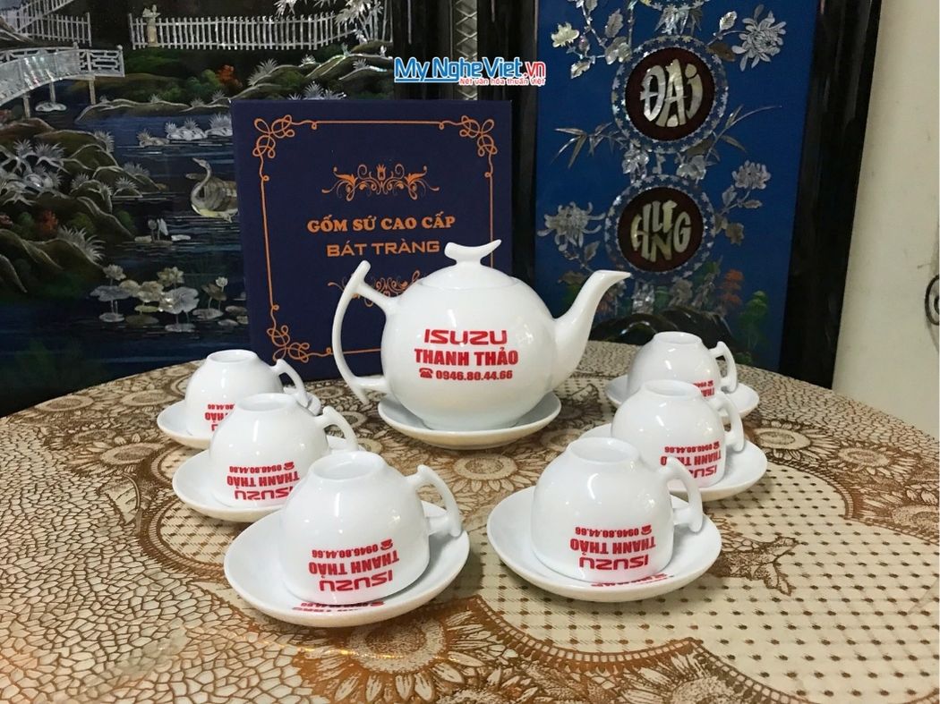 Bộ ấm chén - bình trà men trắng dáng bưởi in logo ISUZU Thanh Thảo