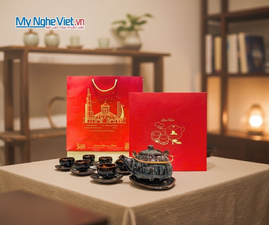 Bộ bình trà men hỏa biến Ấm chén kẻ sọc 500ml TS580