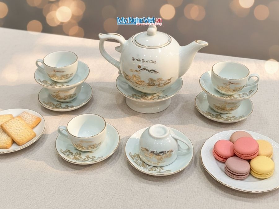 Bình trà Bát Tràng Men Vân Đá MNV-BTV11