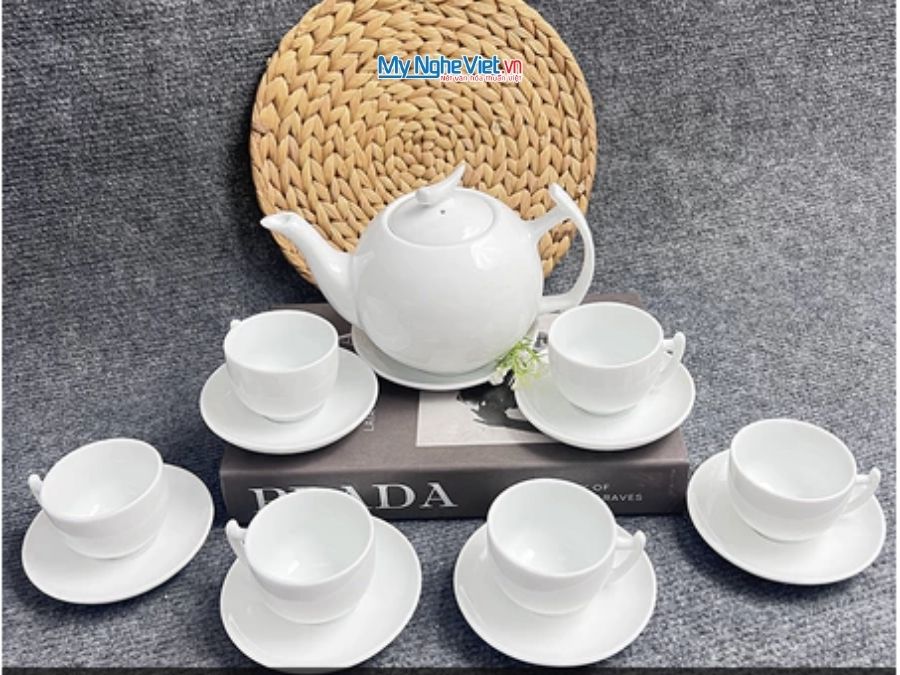 Bình Trà Bát Tràng men trắng dáng bưởi cành MNV-BT001