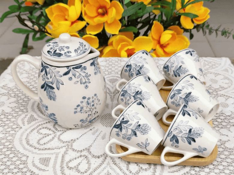Bộ bình trà men trắng vẽ hoa