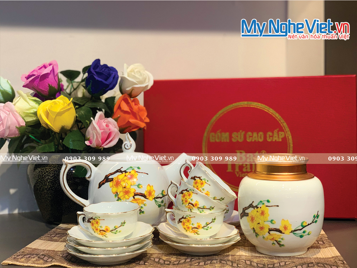 Bình trà Bát Tràng men trắng vẽ hoa mai viền chỉ vàng kim cao cấp+ hũ trà HBT1223/8